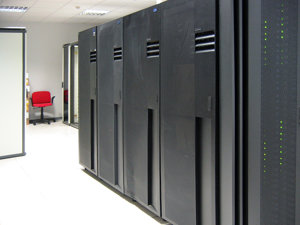 Eaton three-phase UPS